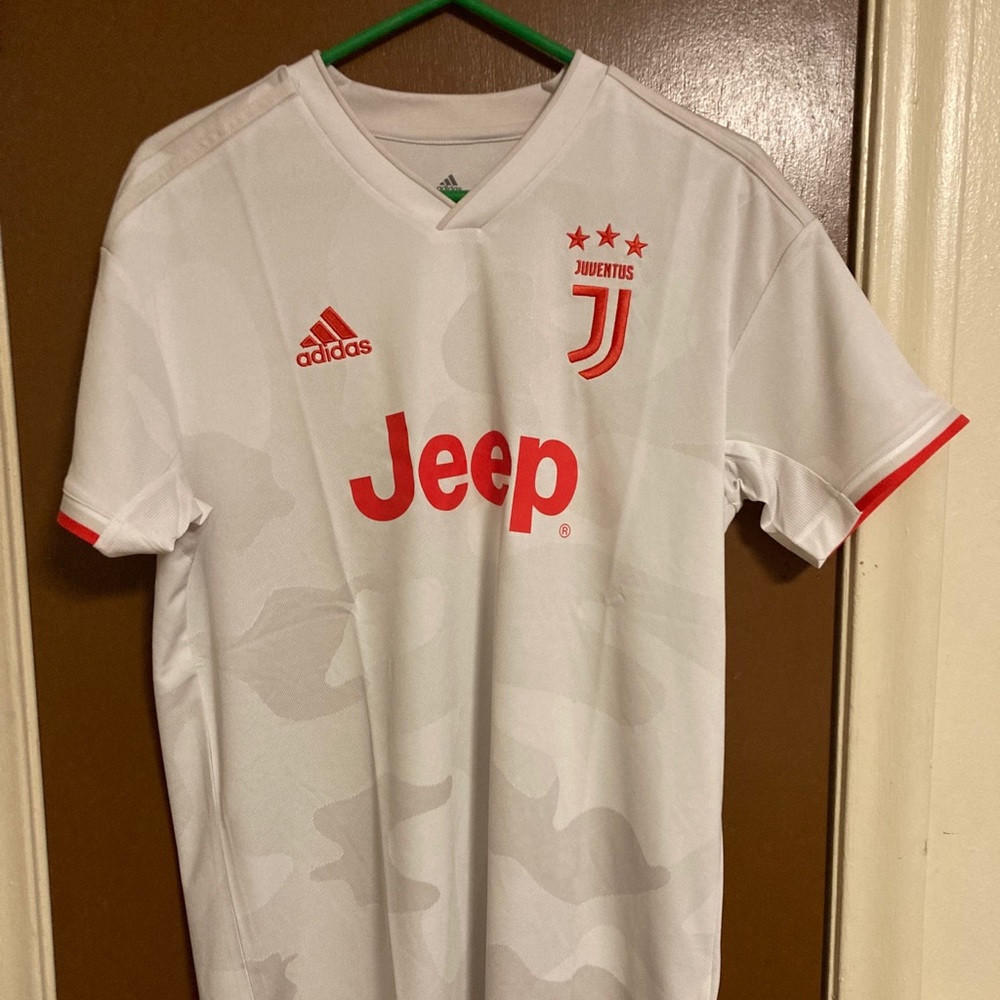 Men’s Adidas Juventus Away Jersey 2019-2020.
